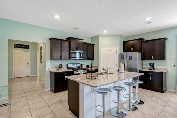 Image No.22-6 Bed House for sale