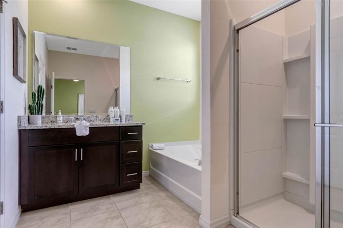 Image No.58-6 Bed House for sale