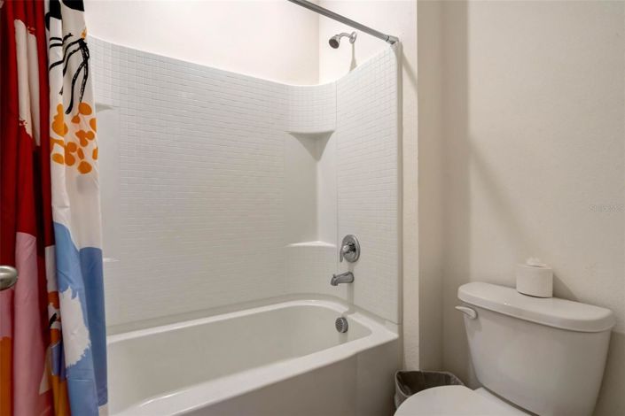 Image No.68-6 Bed House for sale