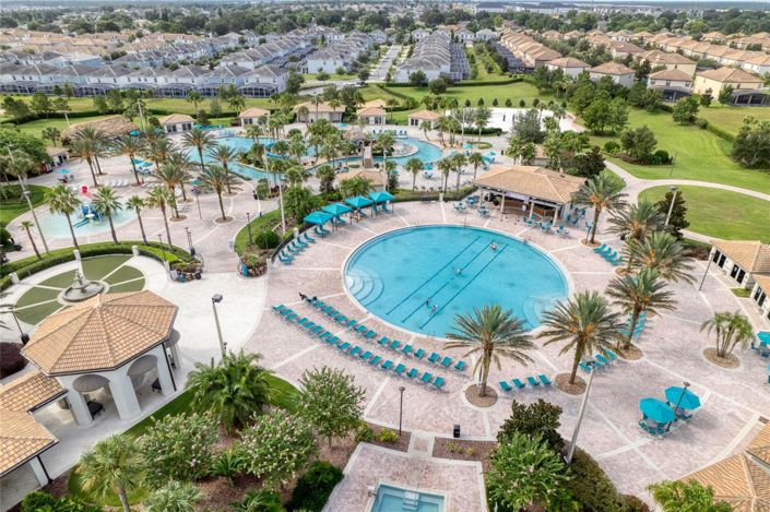 Image No.11-6 Bed House for sale