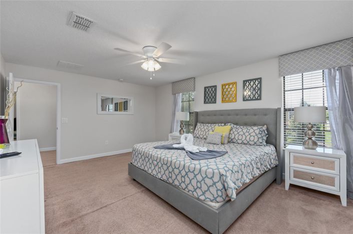 Image No.40-6 Bed House for sale