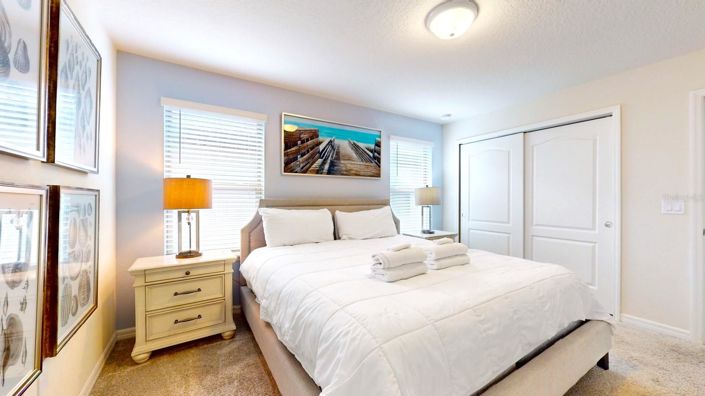 Image No.25-8 Bed House for sale