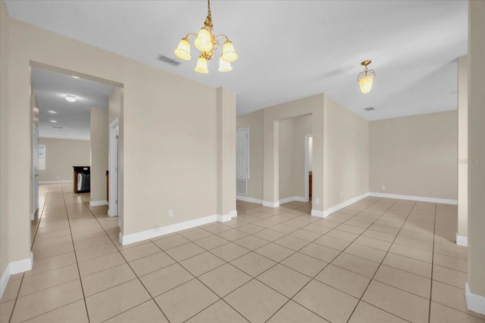 Image No.2-4 Bed House for sale