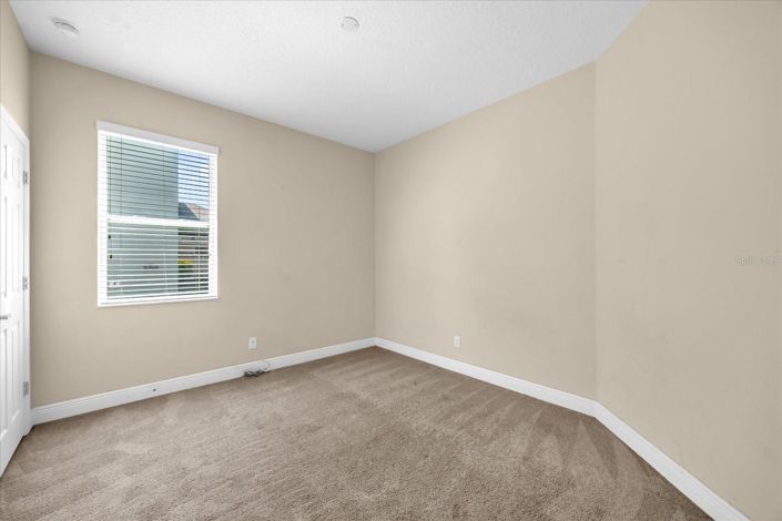 Image No.21-4 Bed House for sale