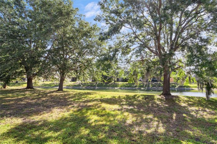 Image No.34-5 Bed House for sale