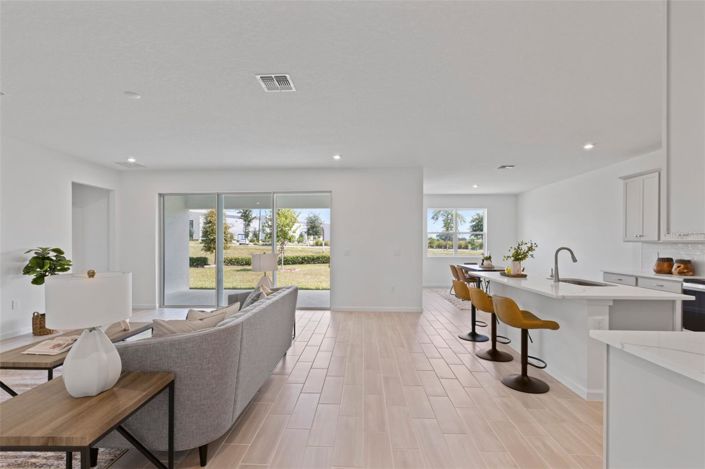 Image No.6-4 Bed House for sale