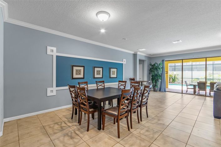 Image No.10-8 Bed House for sale