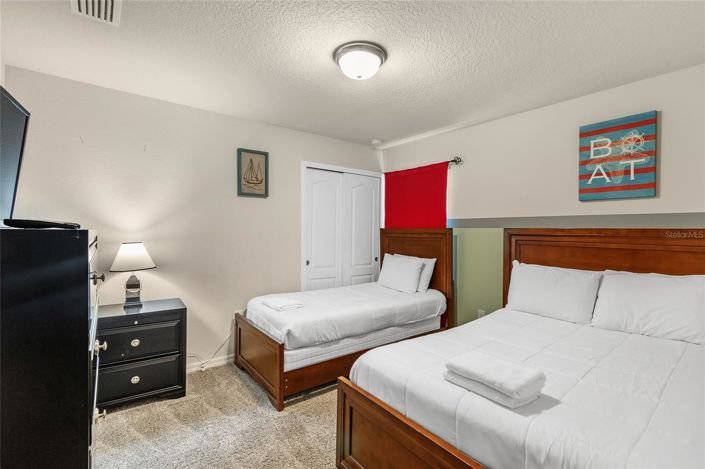 Image No.21-8 Bed House for sale