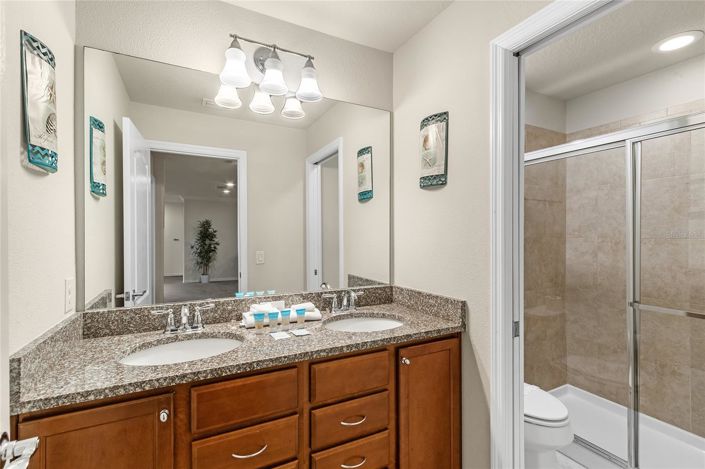 Image No.22-8 Bed House for sale