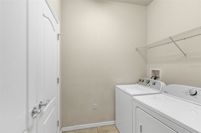 Image No.7-8 Bed House for sale