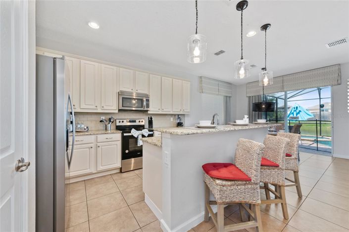 Image No.19-7 Bed House for sale