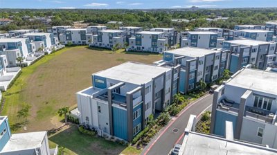 1 - Reunion, Apartment