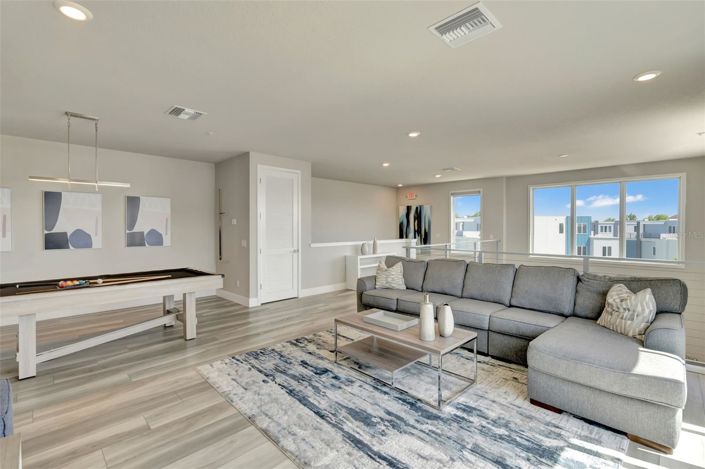 Image No.20-5 Bed Apartment for sale