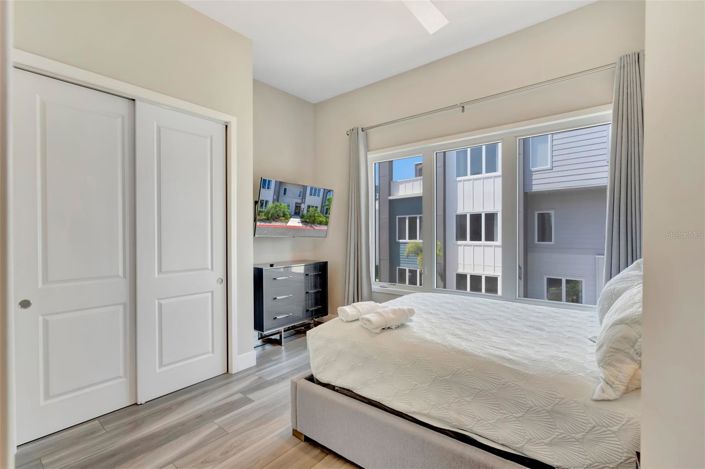 Image No.28-5 Bed Apartment for sale