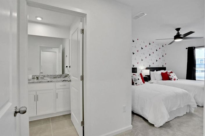 Image No.23-5 Bed Townhouse for sale