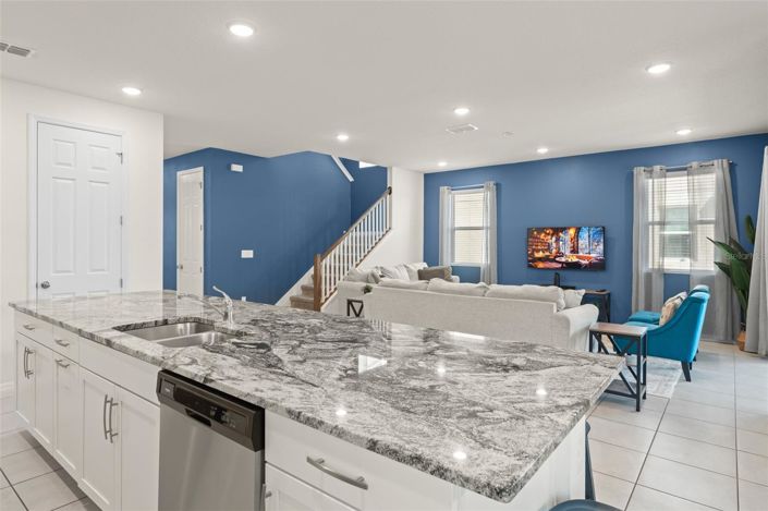 Image No.12-6 Bed House for sale