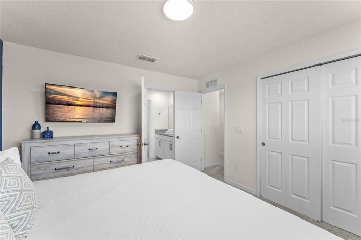 Image No.38-6 Bed House for sale