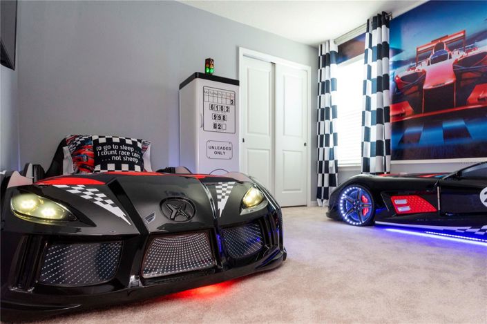 Image No.30-6 Bed House for sale