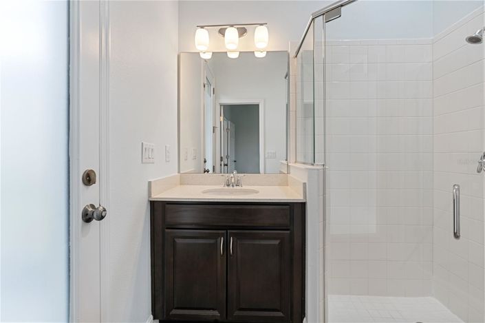 Image No.30-4 Bed House for sale