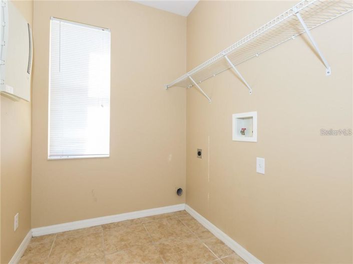 Image No.10-5 Bed House for sale