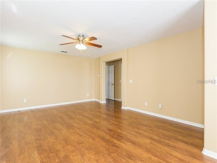 Image No.14-5 Bed House for sale