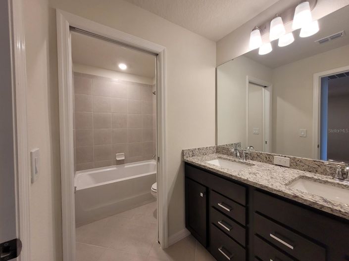 Image No.7-Maison de ville de 5 chambres à vendre à Clermont