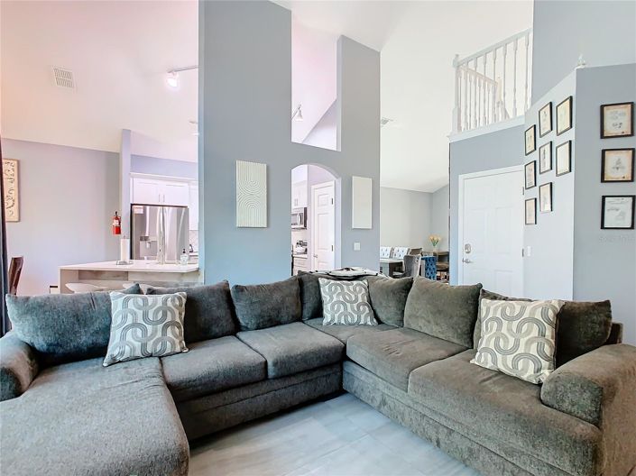 Image No.16-6 Bed House for sale