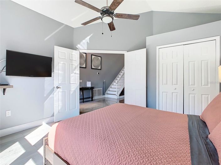 Image No.60-6 Bed House for sale