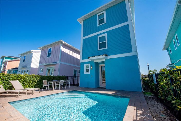 Image No.2-4 Bed House for sale