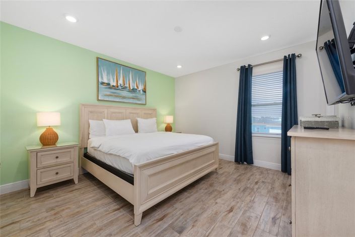 Image No.24-4 Bed House for sale