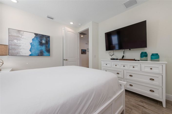 Image No.28-4 Bed House for sale