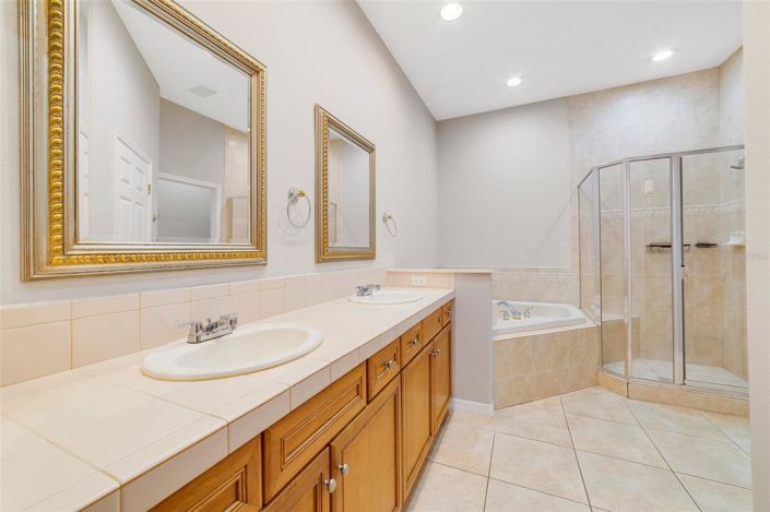 Image No.7-4 Bed Townhouse for sale