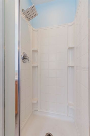 Image No.36-7 Bed House for sale