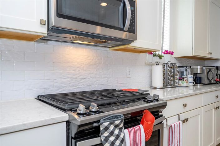 Image No.17-4 Bed House for sale