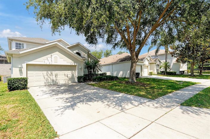 Image No.2-6 Bed House for sale