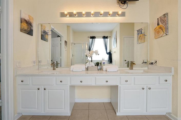 Image No.31-6 Bed House for sale