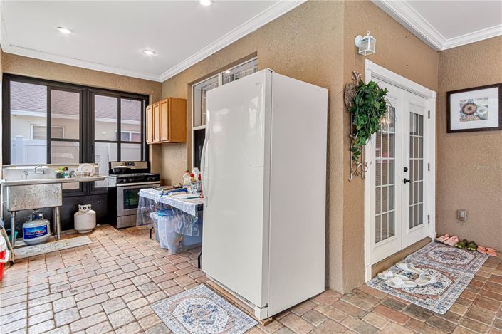 Image No.15-5 Bed House for sale