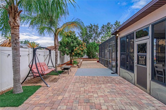 Image No.7-5 Bed House for sale