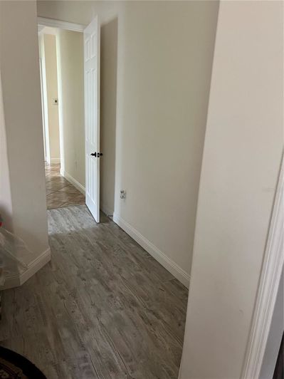 Image No.30-5 Bed House for sale