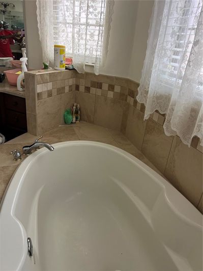 Image No.33-5 Bed House for sale