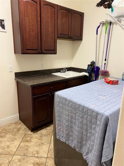 Image No.38-5 Bed House for sale