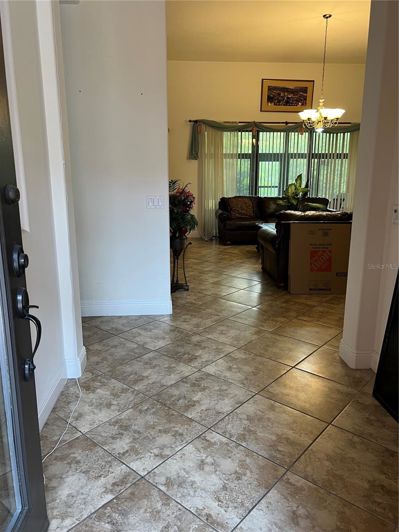 Image No.5-5 Bed House for sale