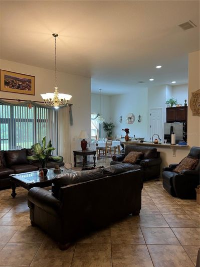 Image No.7-5 Bed House for sale