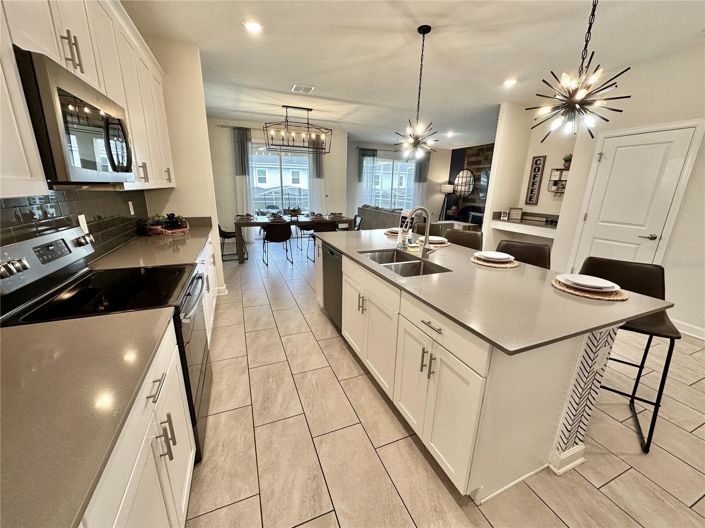 Image No.15-6 Bed House for sale