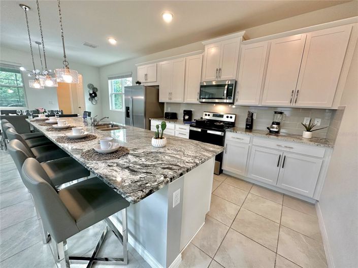 Image No.9-5 Bed House for sale