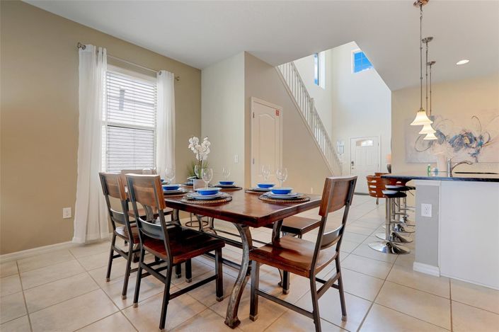 Image No.8-6 Bed House for sale