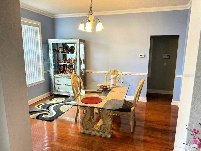 Image No.10-4 Bed House for sale