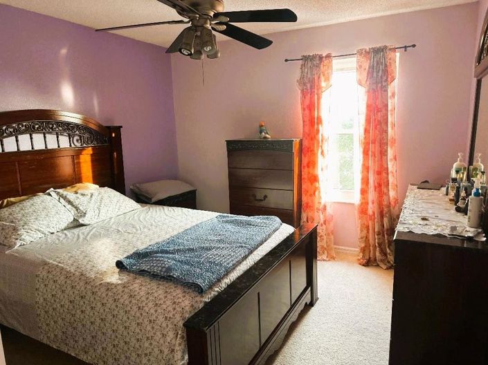 Image No.17-4 Bed House for sale