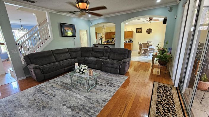 Image No.42-4 Bed House for sale