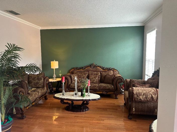 Image No.9-4 Bed House for sale